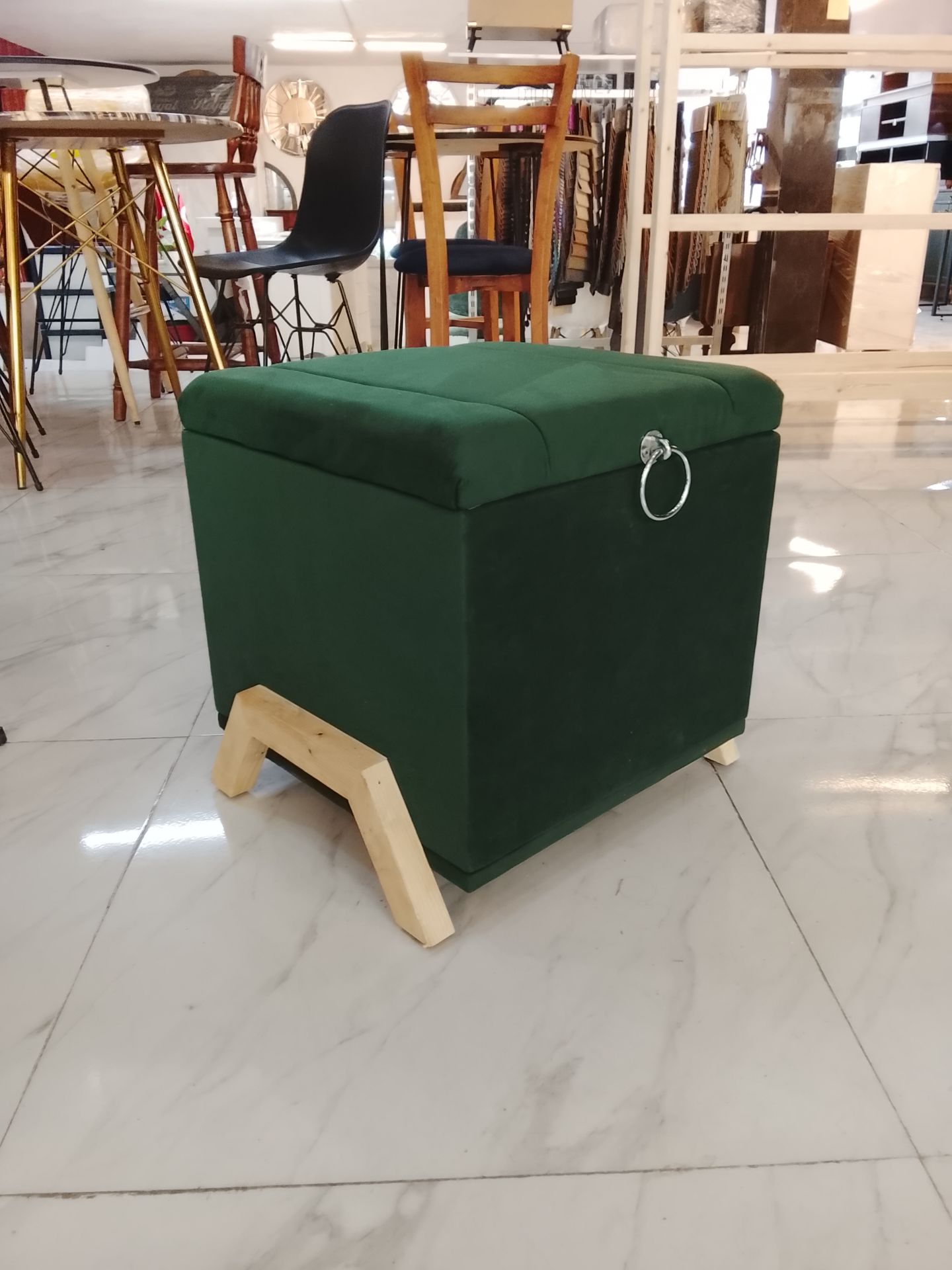 پاف صندوقی درب دار پایه نراد پارچه مبلی