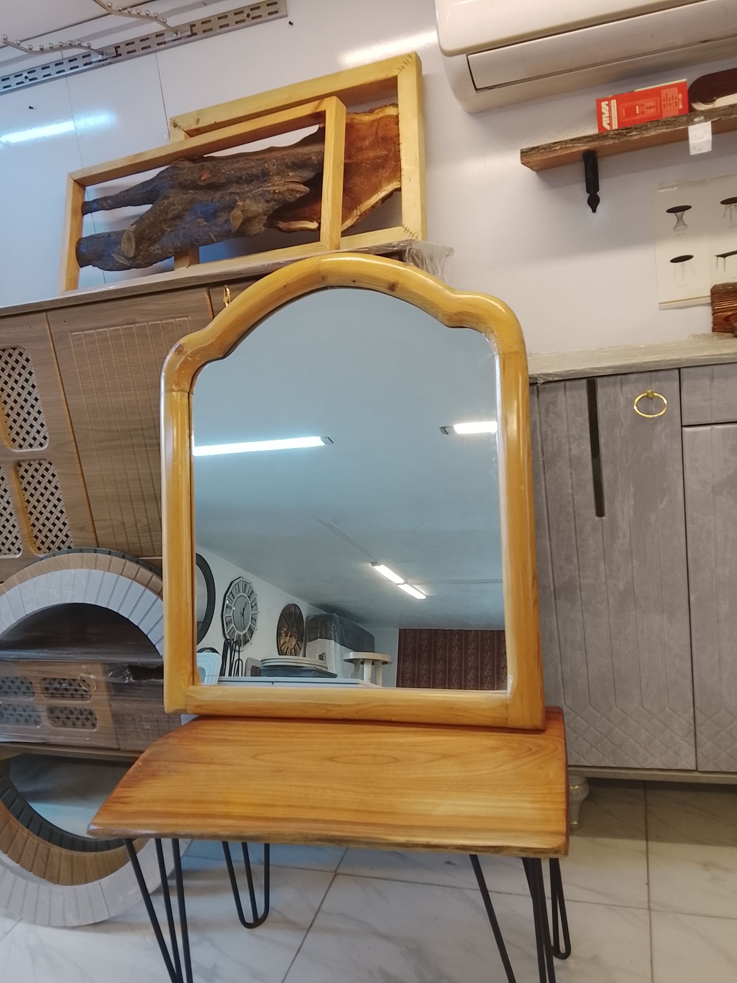 آیینه قاب تمام چوب 70*50